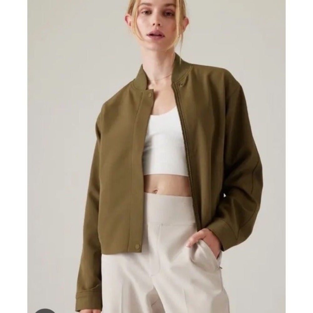 Athleta Endless Bomber Jacket Acacia Olive Green Stretch Women's Size Medium